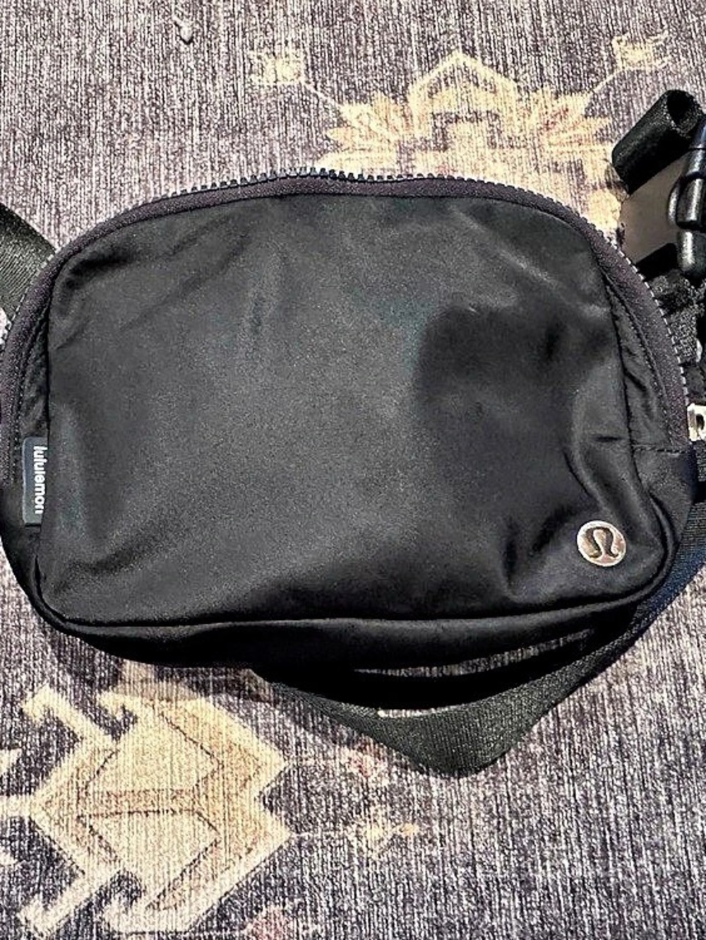 Lululemon Everywhere Crossbody Belt Bag